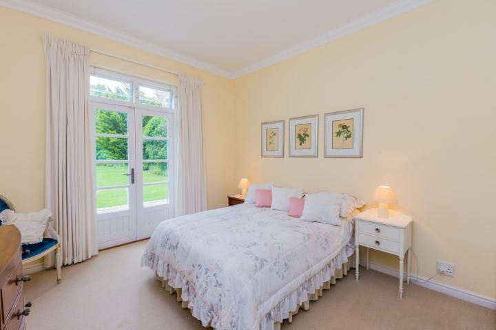 To Let 4 Bedroom Property for Rent in Constantia Western Cape